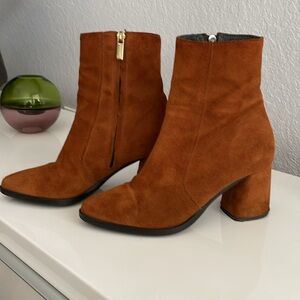 Lorenzo Dei Suede Boots